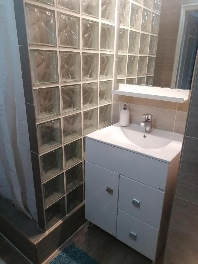 Gödöllő Dozsa Apartman 아파트 외부 사진